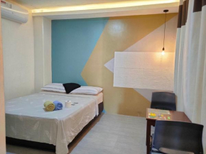 NINIE'S PLACE